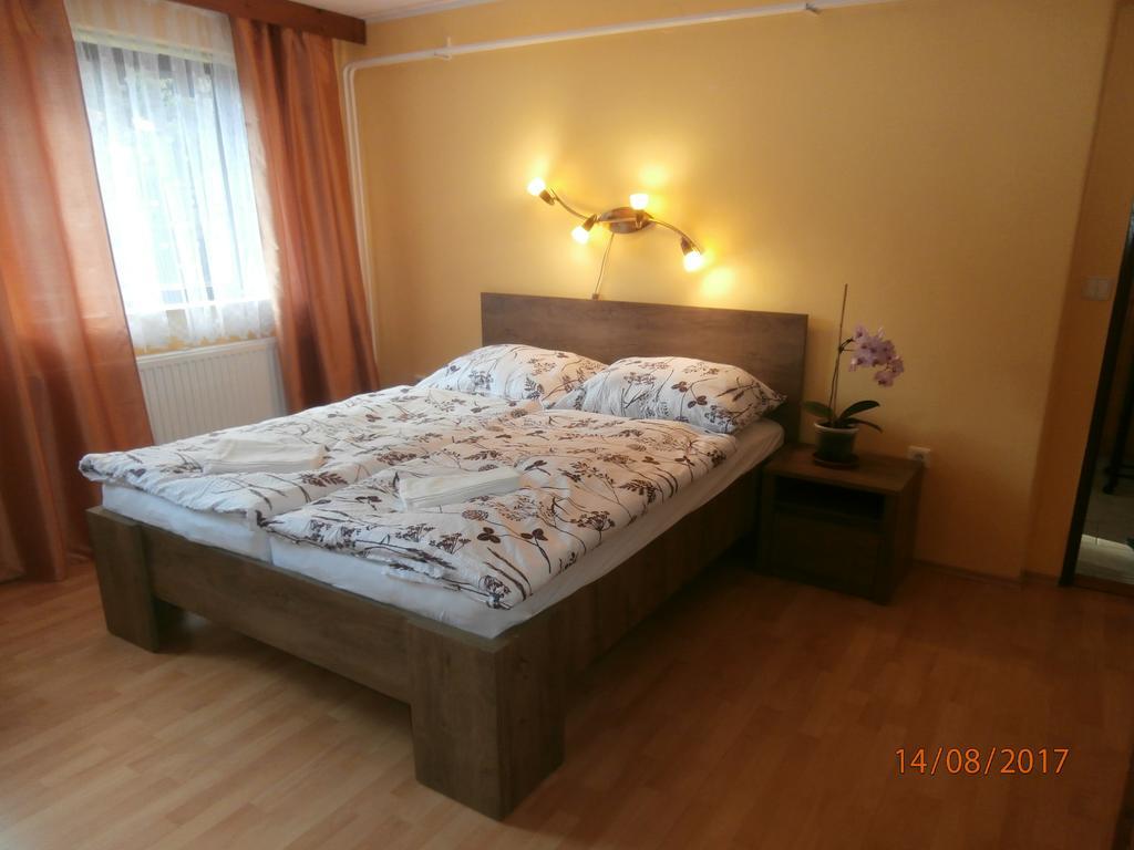 Apartman Aya Янов-над-Нисоу Экстерьер фото